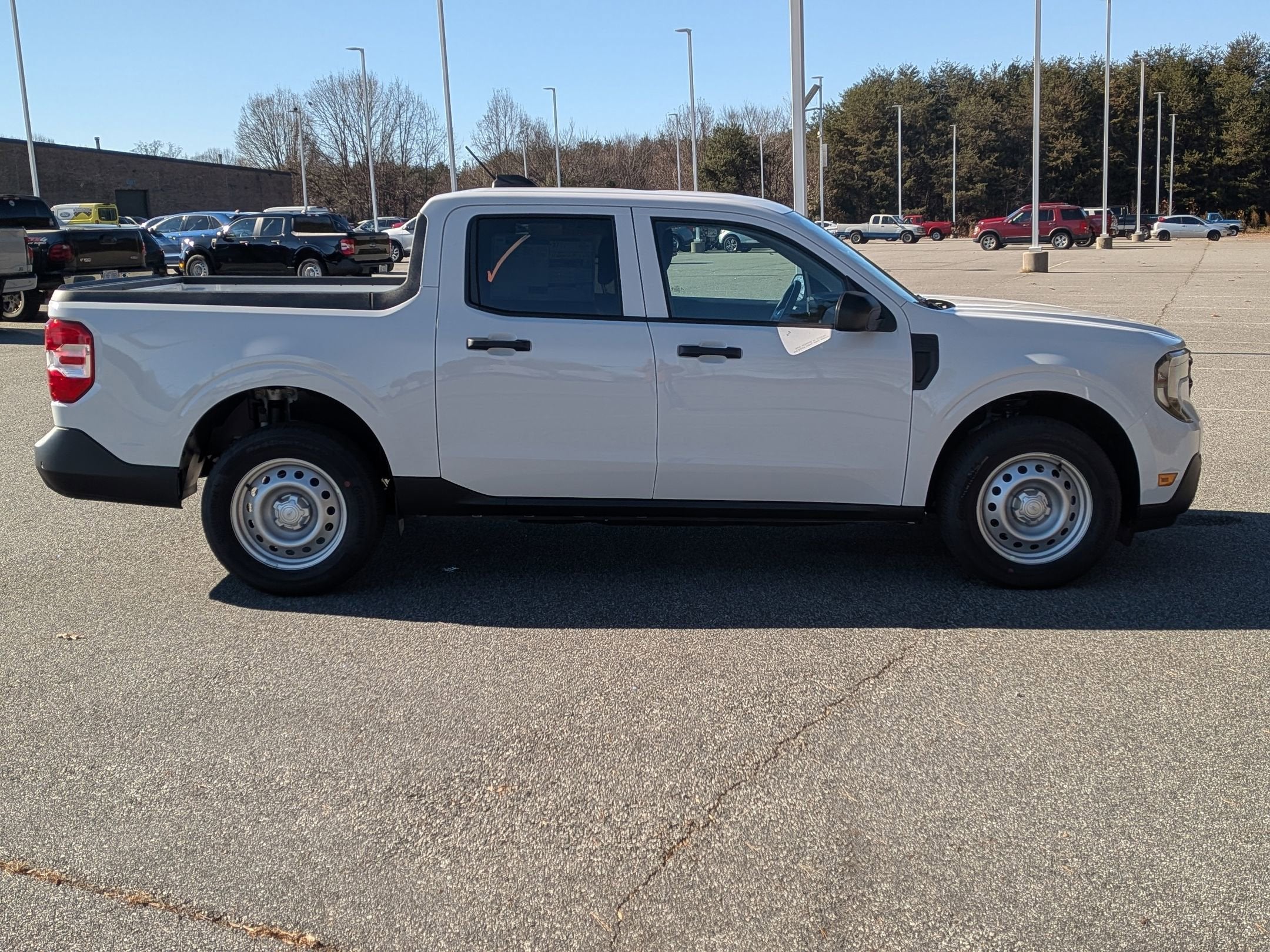 2025 Ford Maverick XL