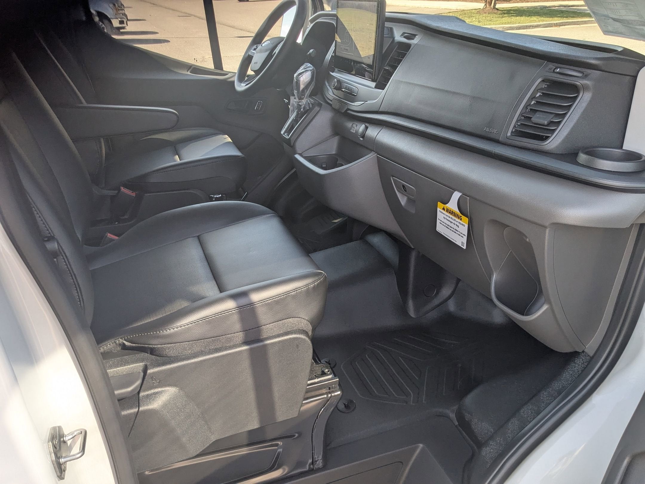 2025 Ford Transit Passenger Wagon XL