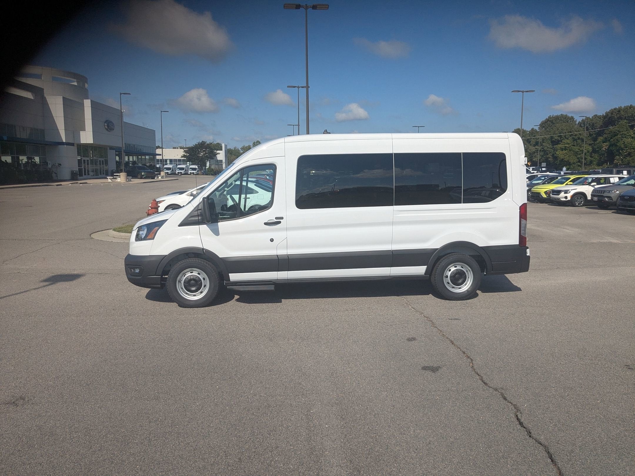 2025 Ford Transit Passenger Wagon XL