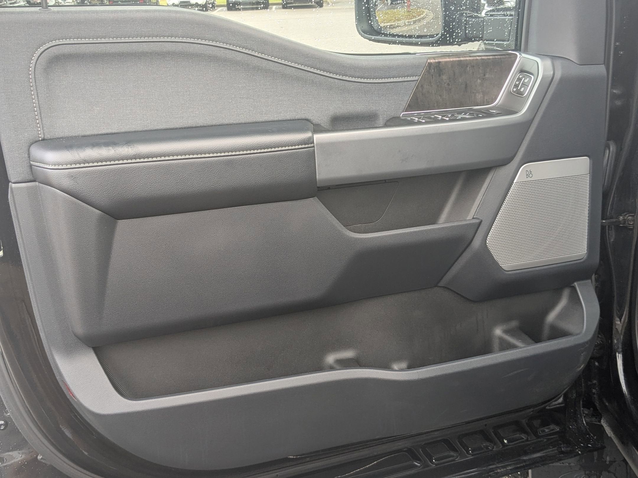 2024 Ford Super Duty F-350 DRW LARIAT