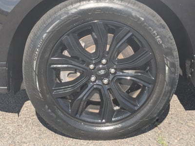 2022 Ford Edge SE