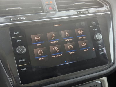 2022 Volkswagen Tiguan SE