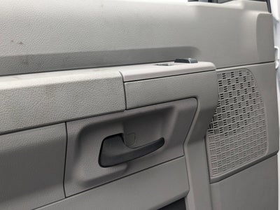 2025 Ford E-Series Cutaway Base