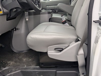2025 Ford E-Series Cutaway Base