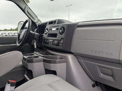 2025 Ford E-Series Cutaway Base