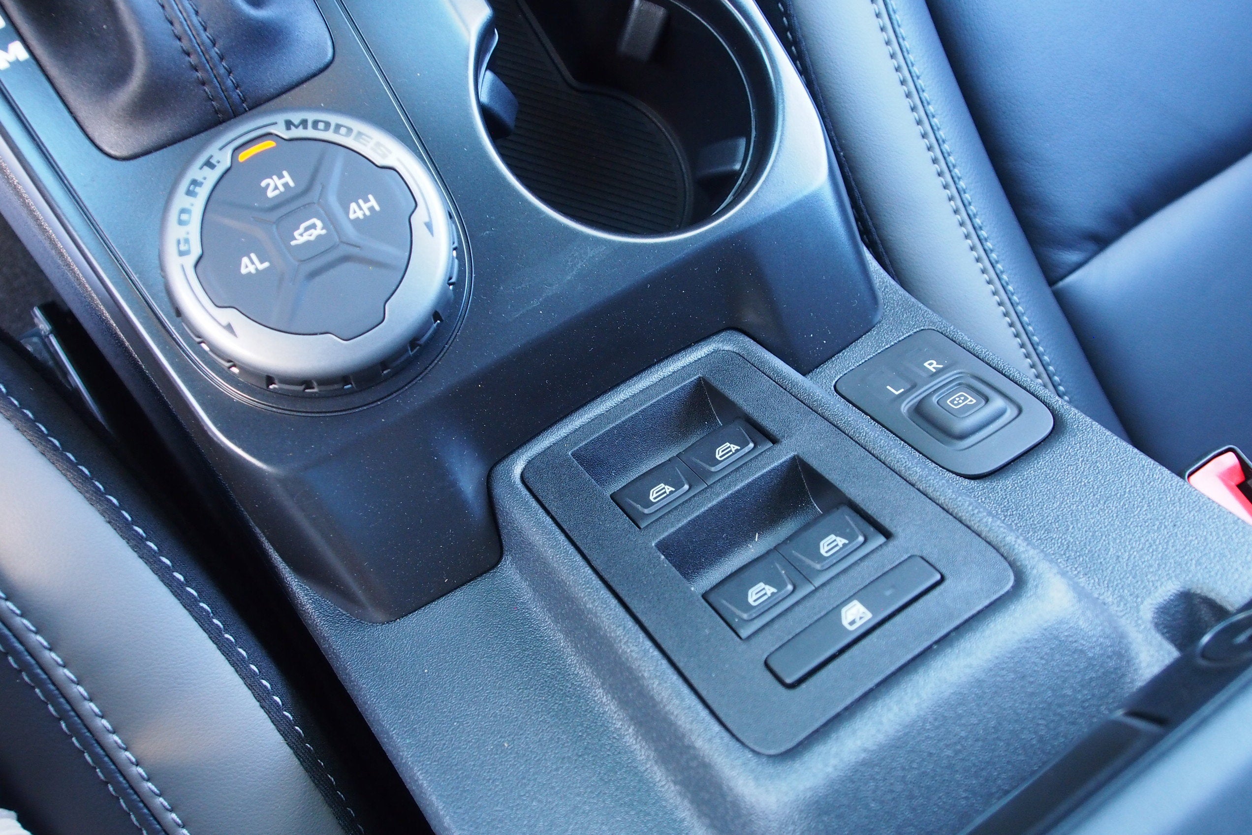 2025 Ford Bronco Outer Banks - Crossroads Courtesy Demo