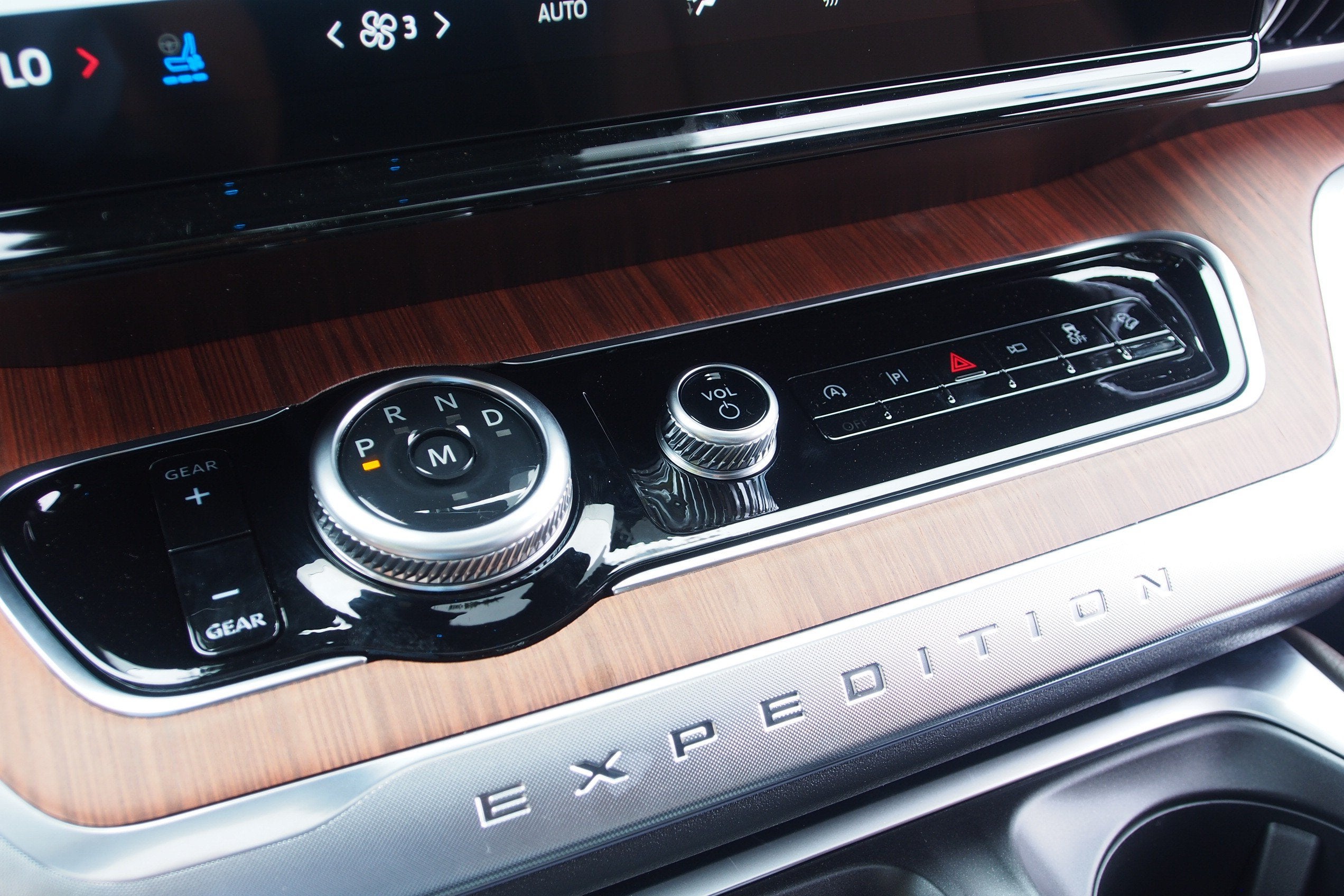 2027 Ford Expedition King Ranch