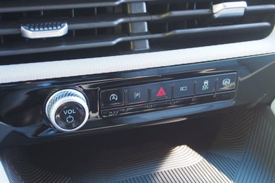 2027 Ford Explorer Active w/200A Pkg