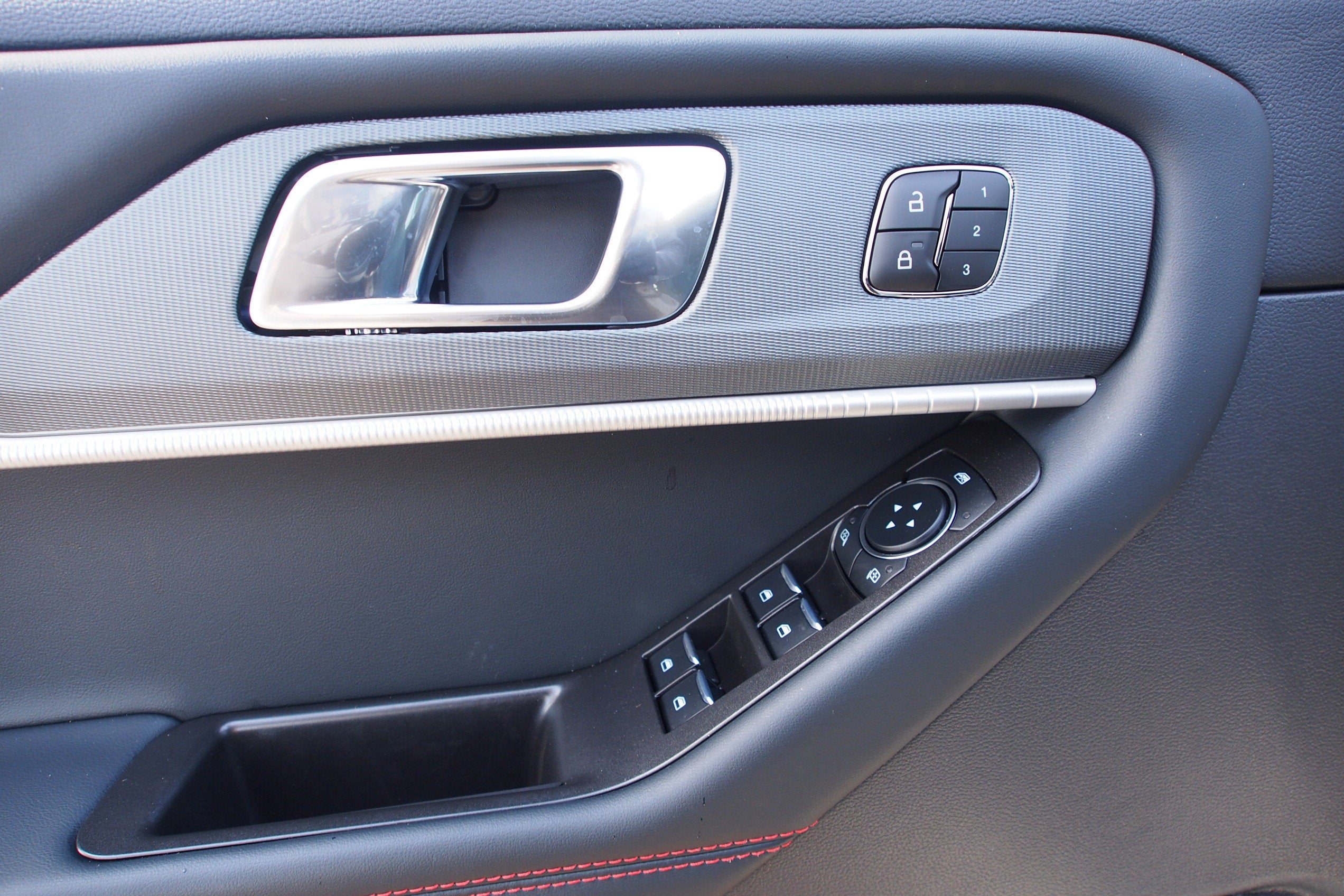 2026 Ford Explorer ST-Line - Crossroads Courtesy Demo