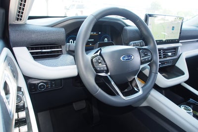 2026 Ford Explorer Platinum - Crossroads Courtesy Demo