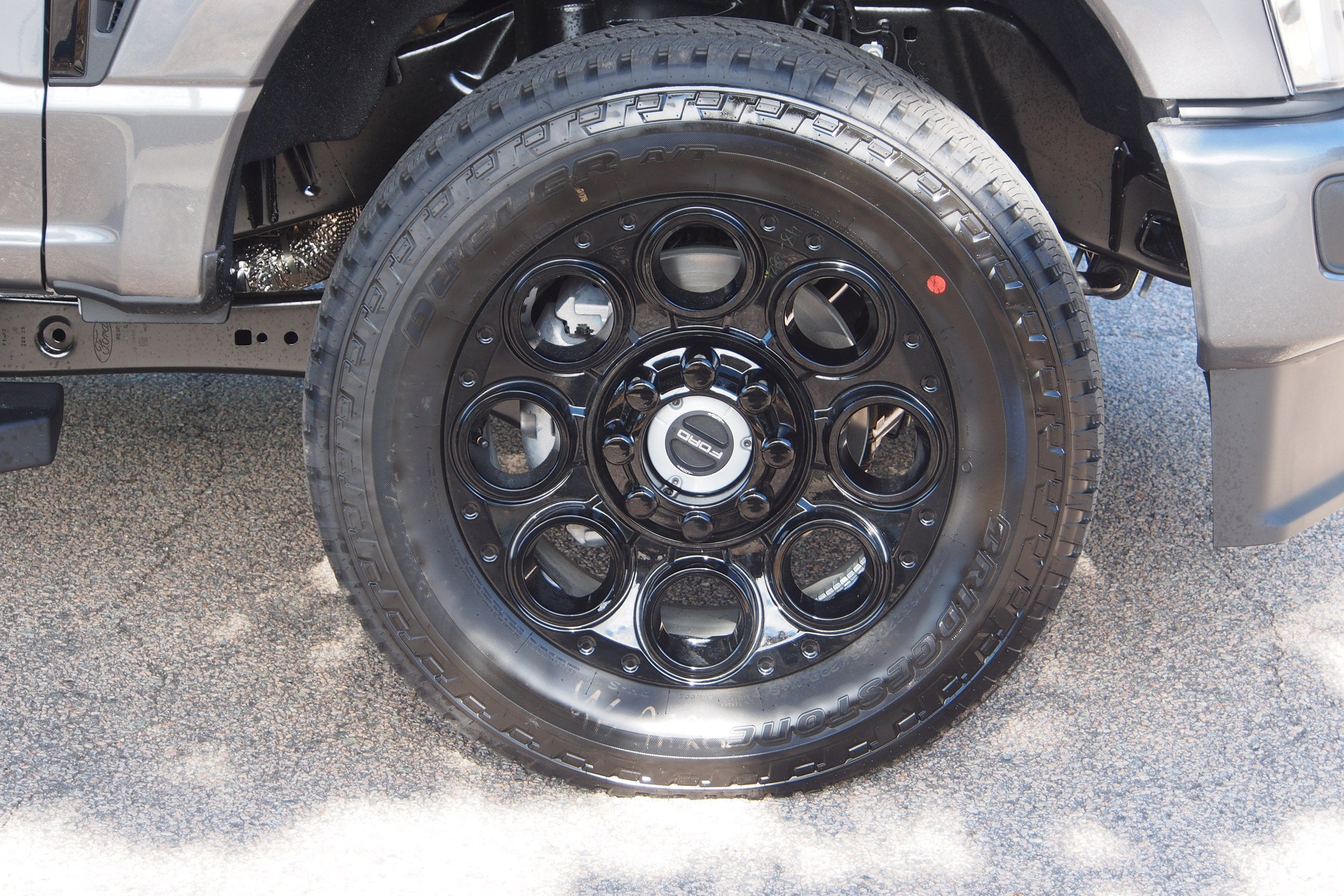2027 Ford Super Duty F-250 SRW LARIAT