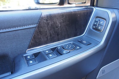 2027 Ford Super Duty F-250 SRW LARIAT