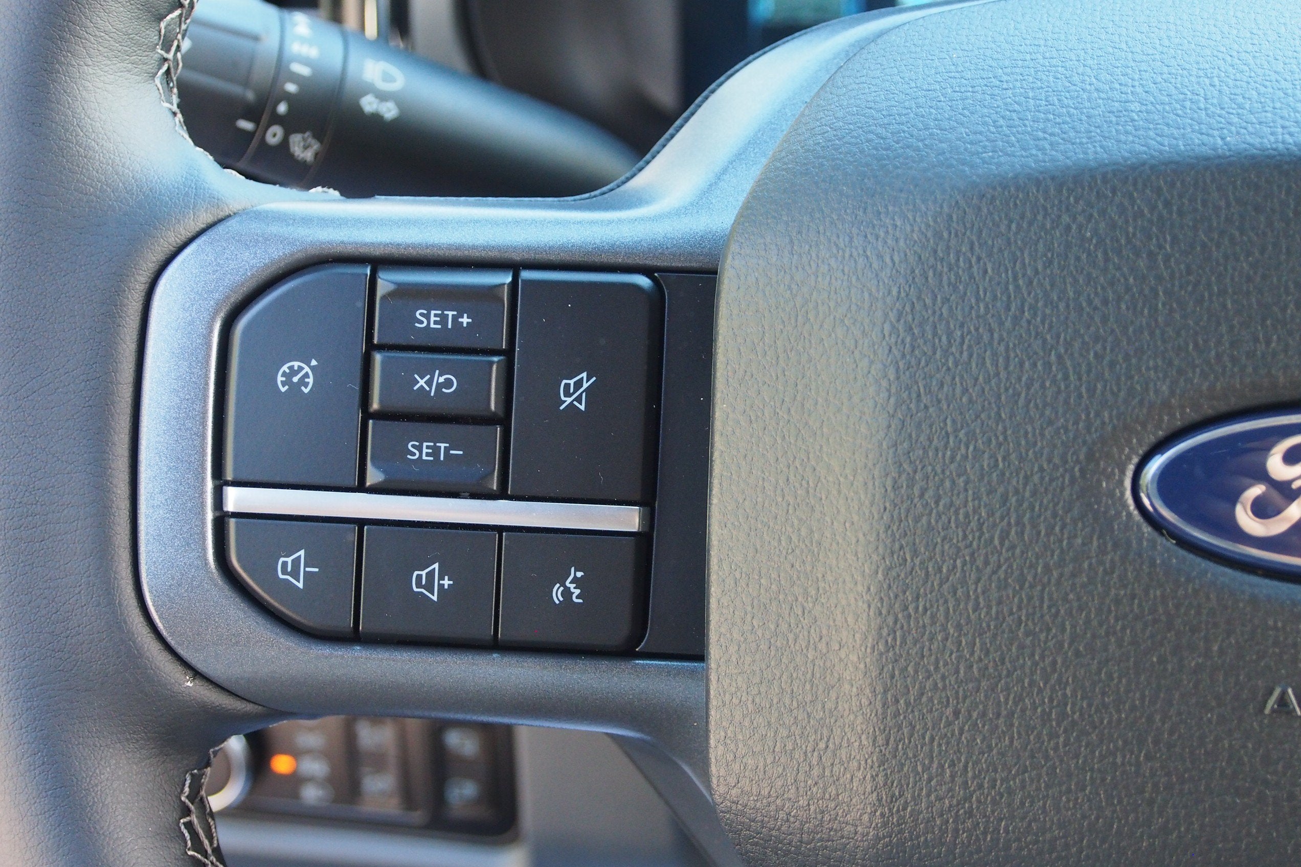 2027 Ford Super Duty F-250 SRW LARIAT
