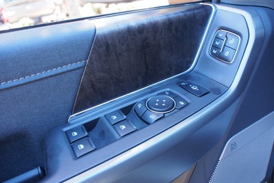 2027 Ford Super Duty F-250 SRW LARIAT