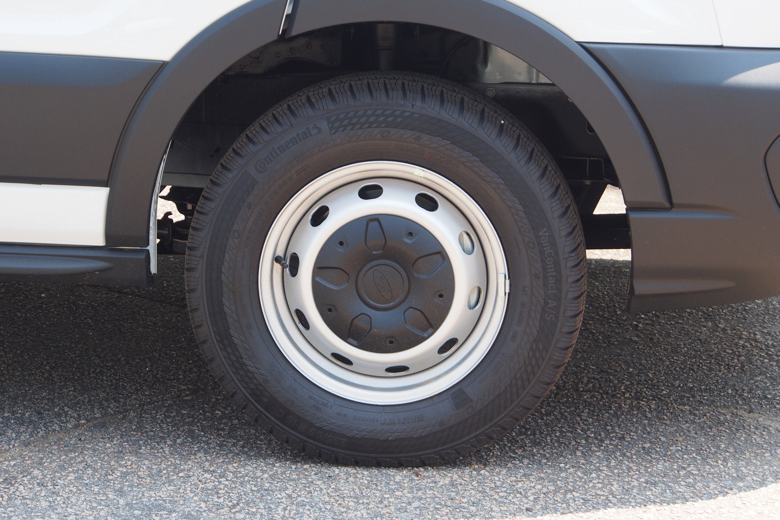 2025 Ford Transit Cargo Van Base