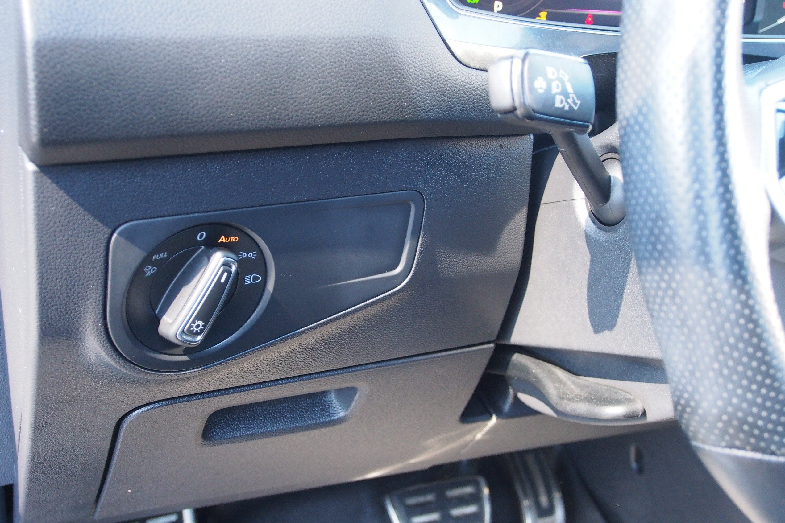 2022 Volkswagen Tiguan SEL R-Line