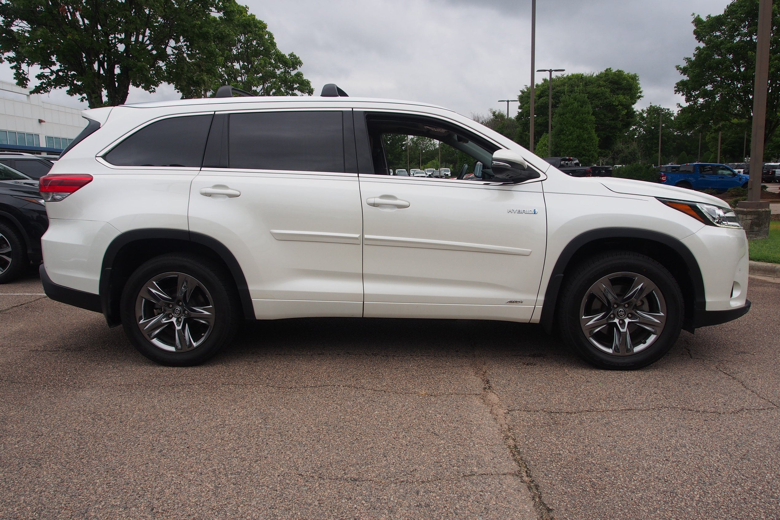 2019 Toyota Highlander Hybrid Limited Platinum