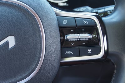 2024 Kia Carnival SX
