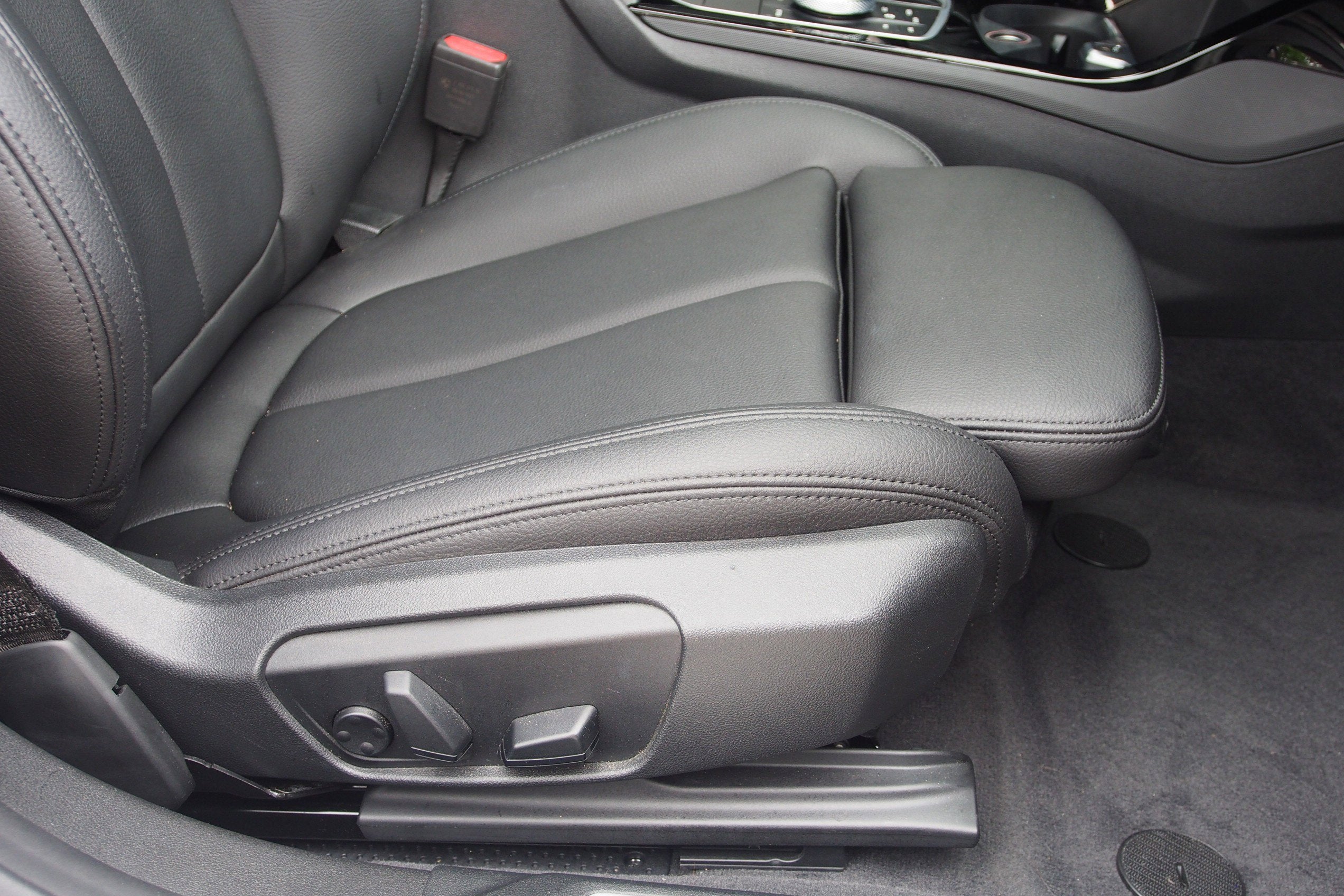 2022 BMW 2 Series 228i
