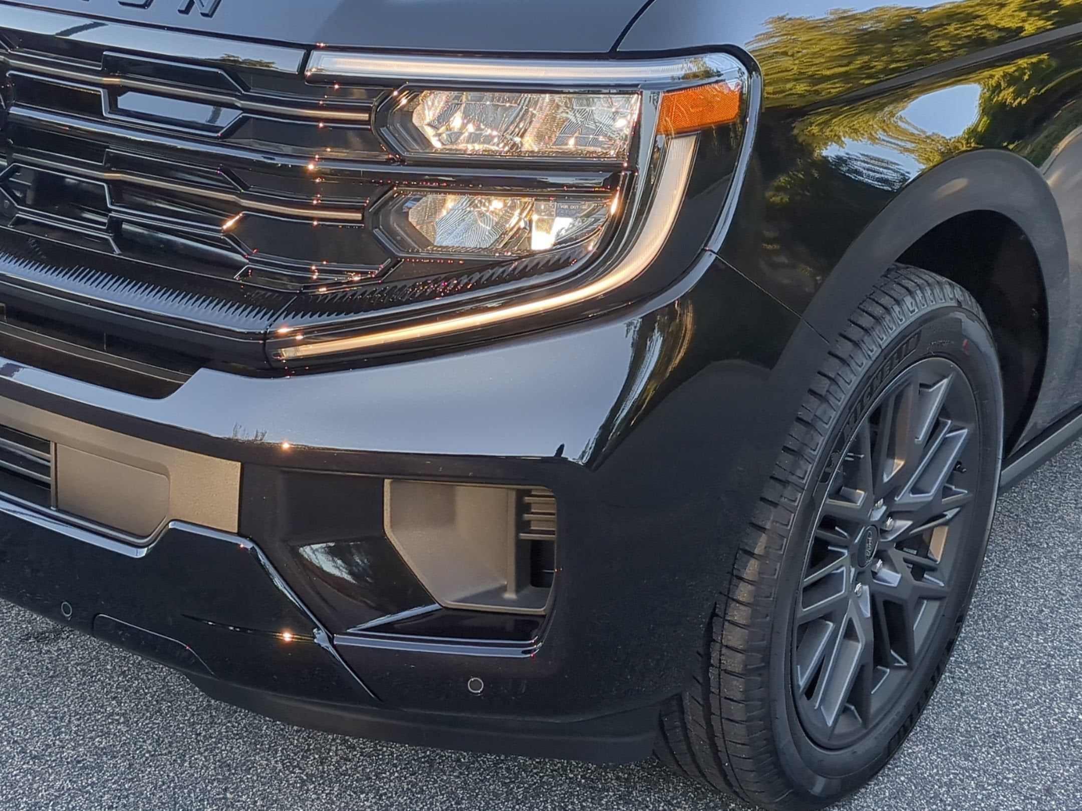 2027 Ford Expedition Max Platinum
