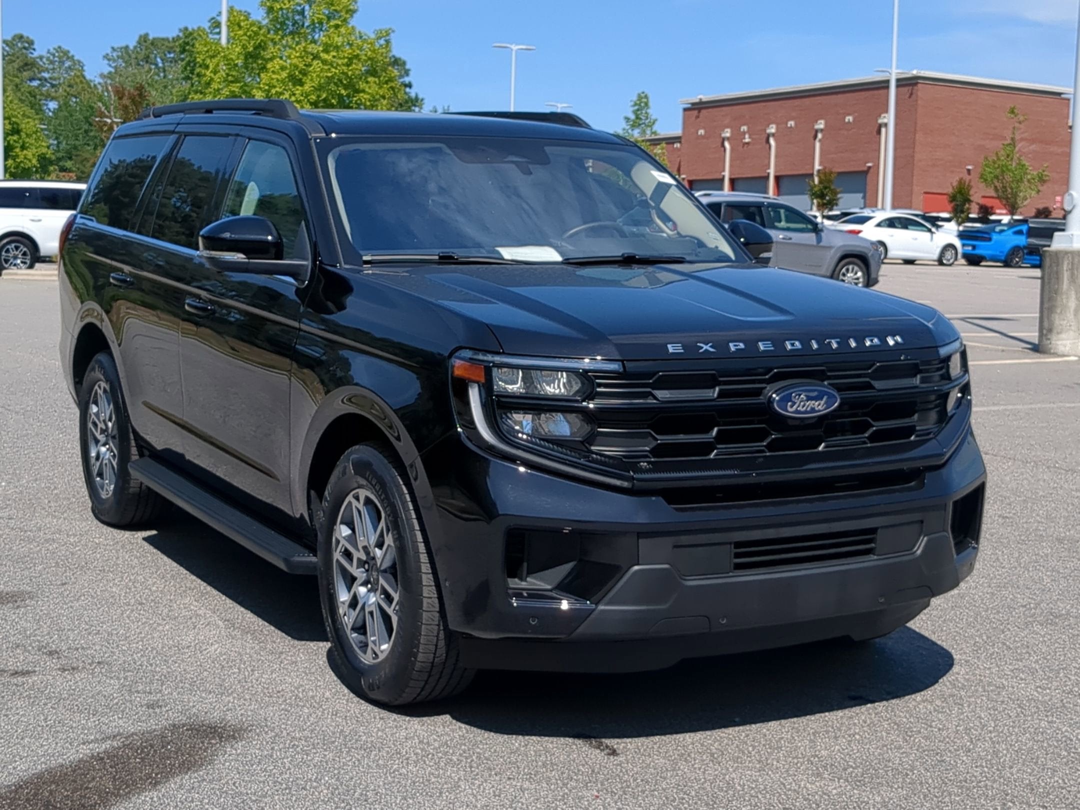 2025 Ford Expedition Active