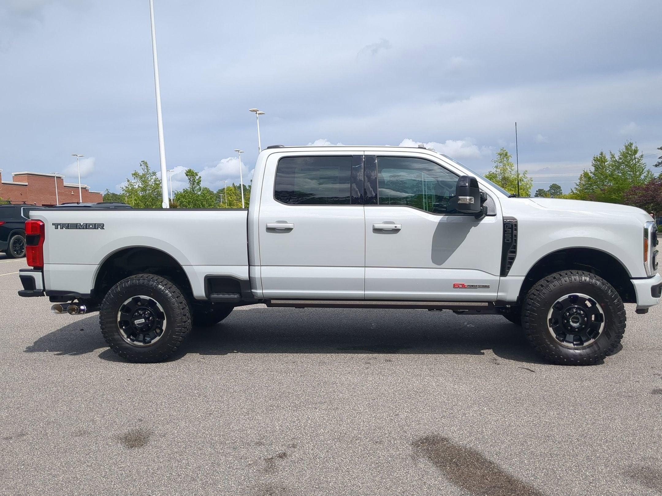 2026 Ford Super Duty F-350 SRW Platinum