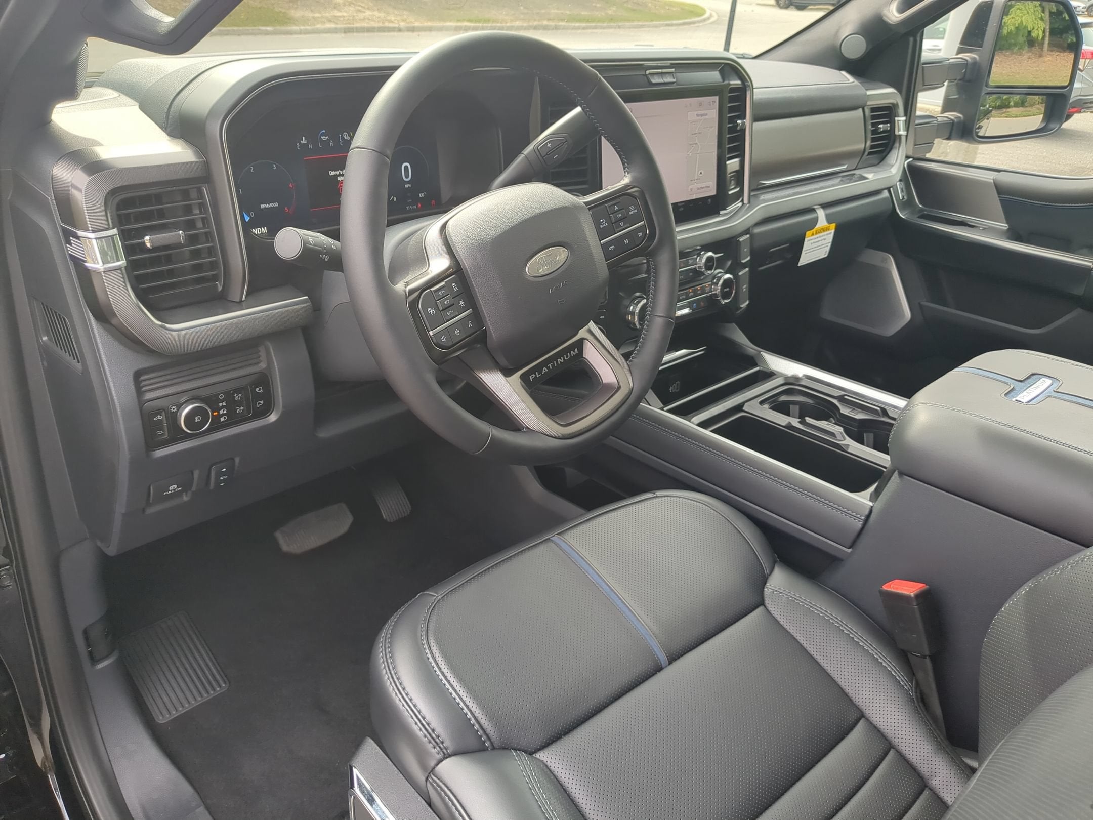 2027 Ford Super Duty F-350 SRW Platinum