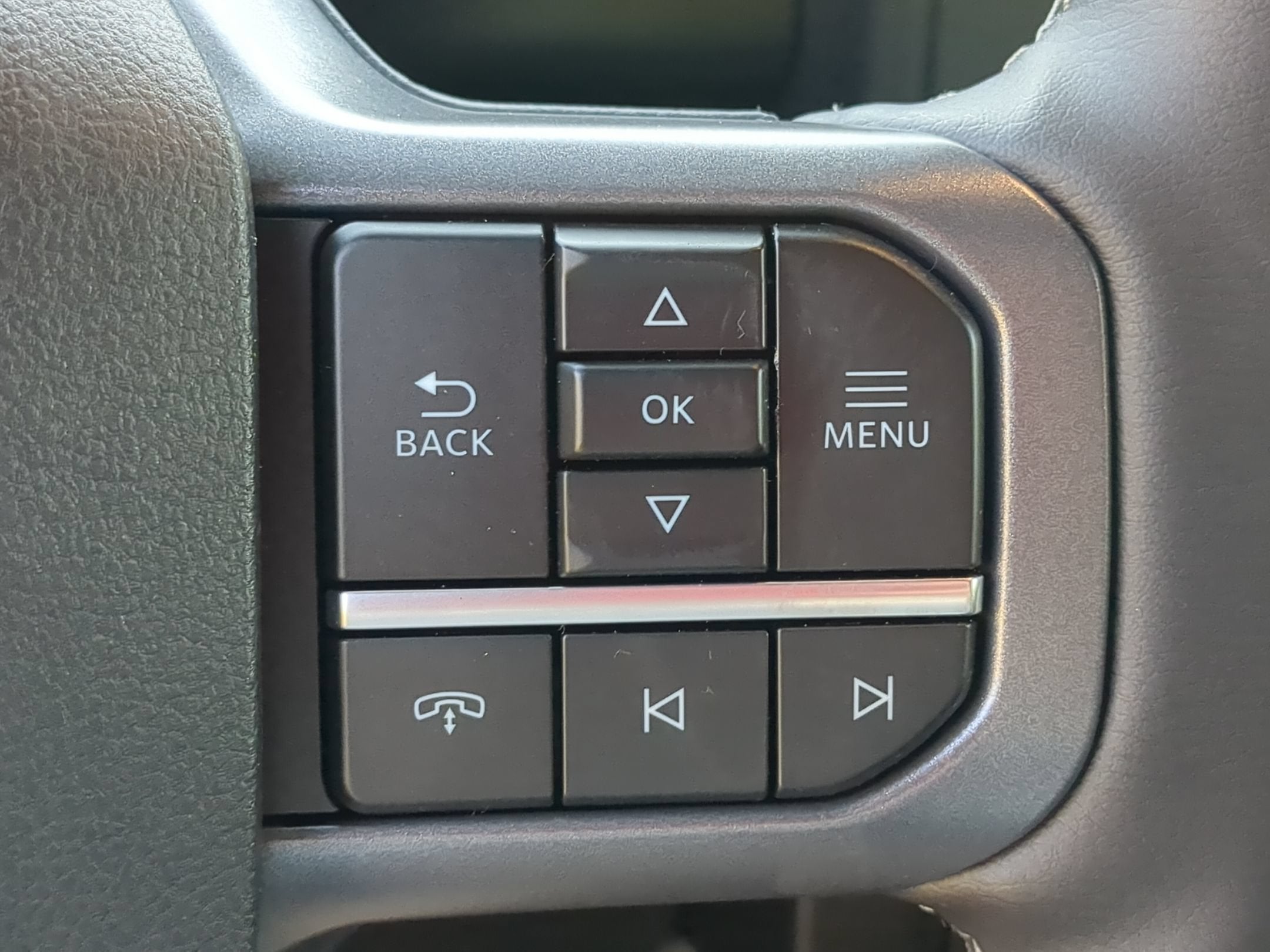 2027 Ford Super Duty F-350 SRW LARIAT