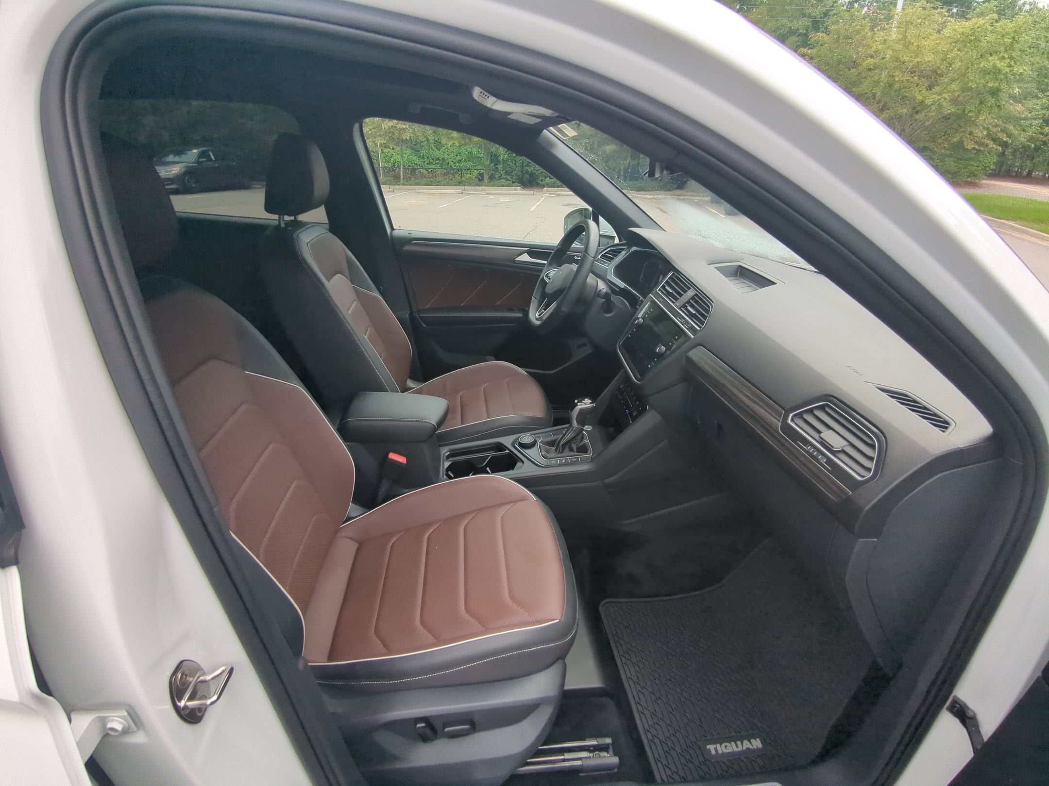 2024 Volkswagen Tiguan SEL R-Line