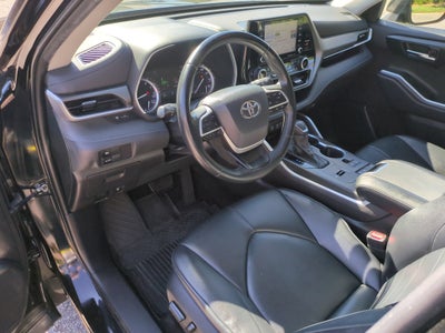 2022 Toyota Highlander XLE