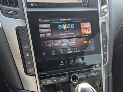 2022 INFINITI Q60 LUXE