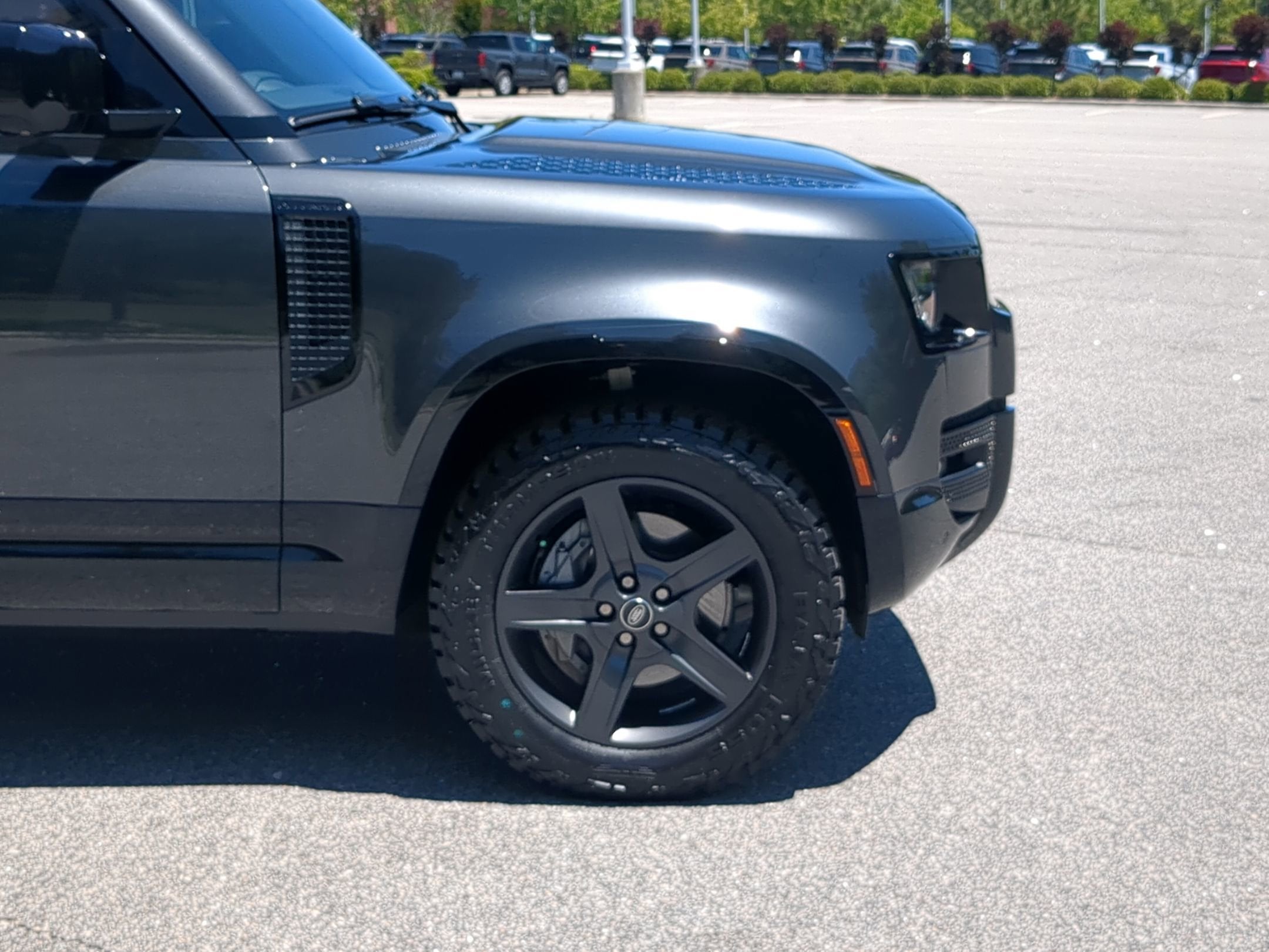 2024 Land Rover Defender X-Dynamic SE