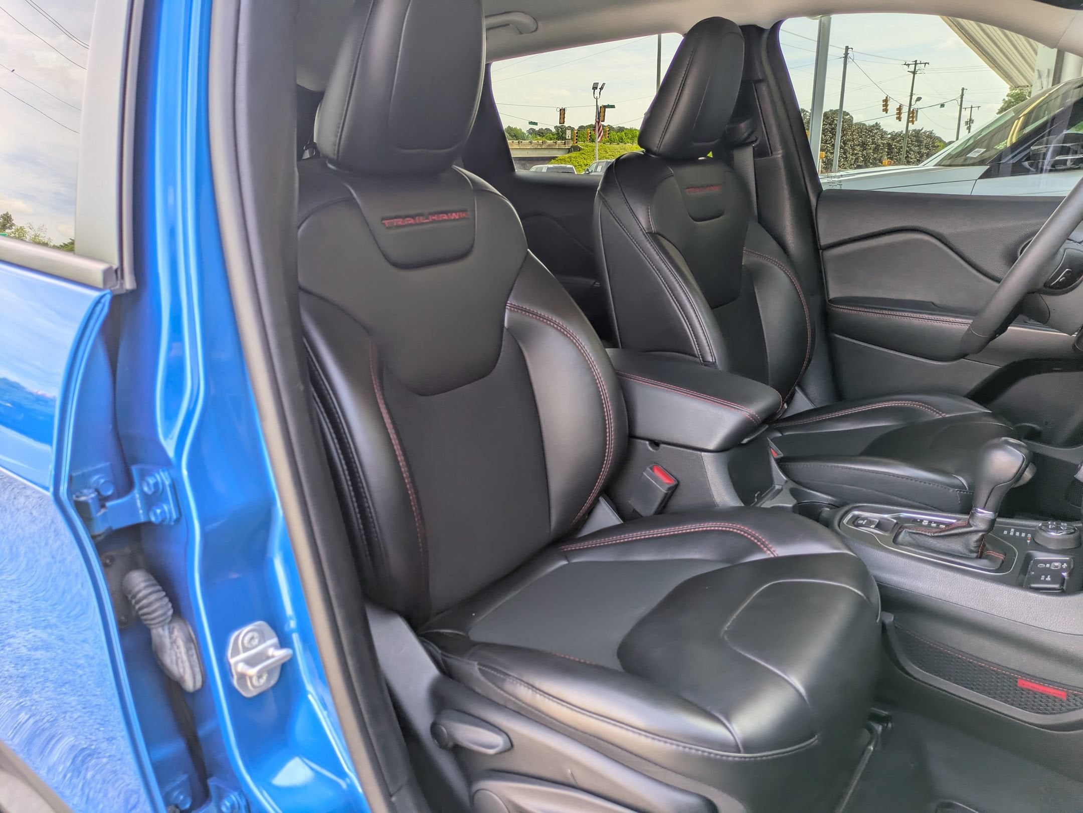 2022 Jeep Cherokee Trailhawk