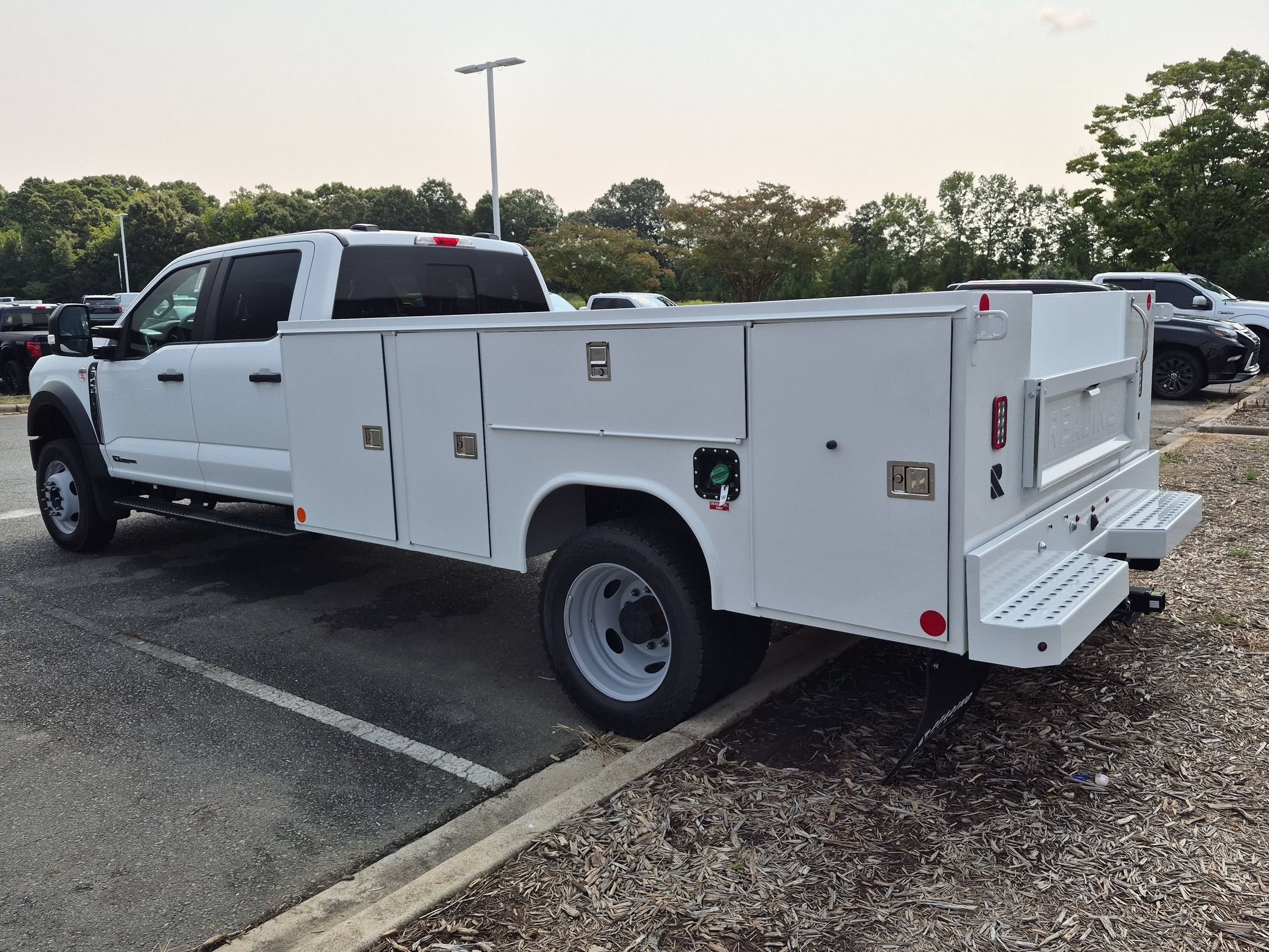 2026 Ford Super Duty F-450 DRW XL Reading Service Body