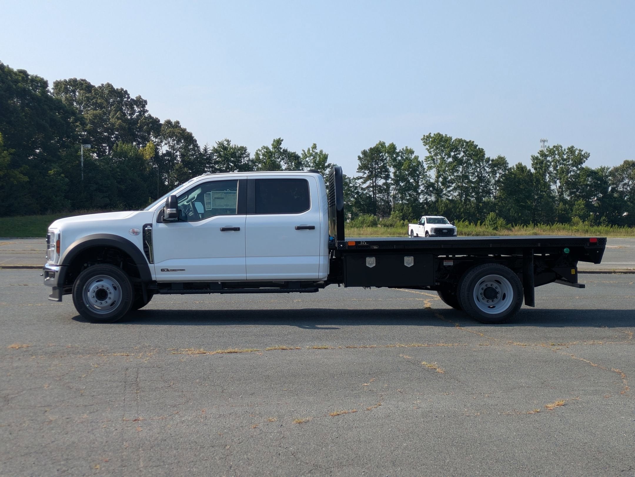 2025 Ford Super Duty F-450 DRW XL