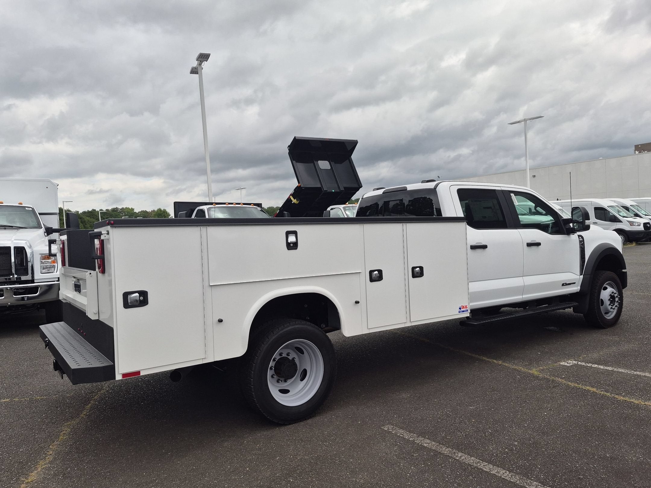 2026 Ford Super Duty F-450 DRW XL