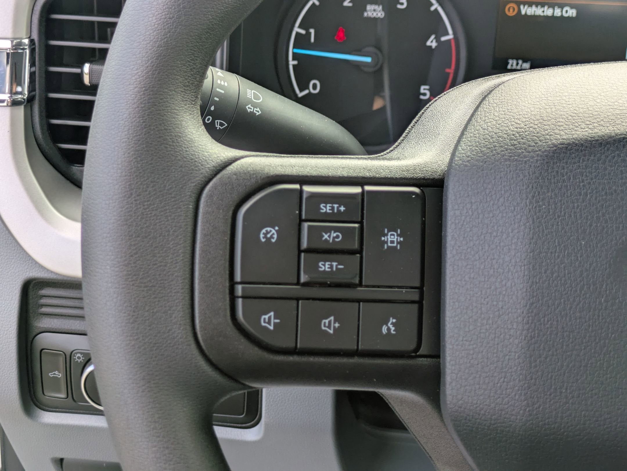 2025 Ford Super Duty F-550 DRW XL