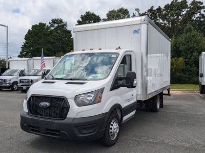 2024 Ford Transit Chassis Base 14FT Box