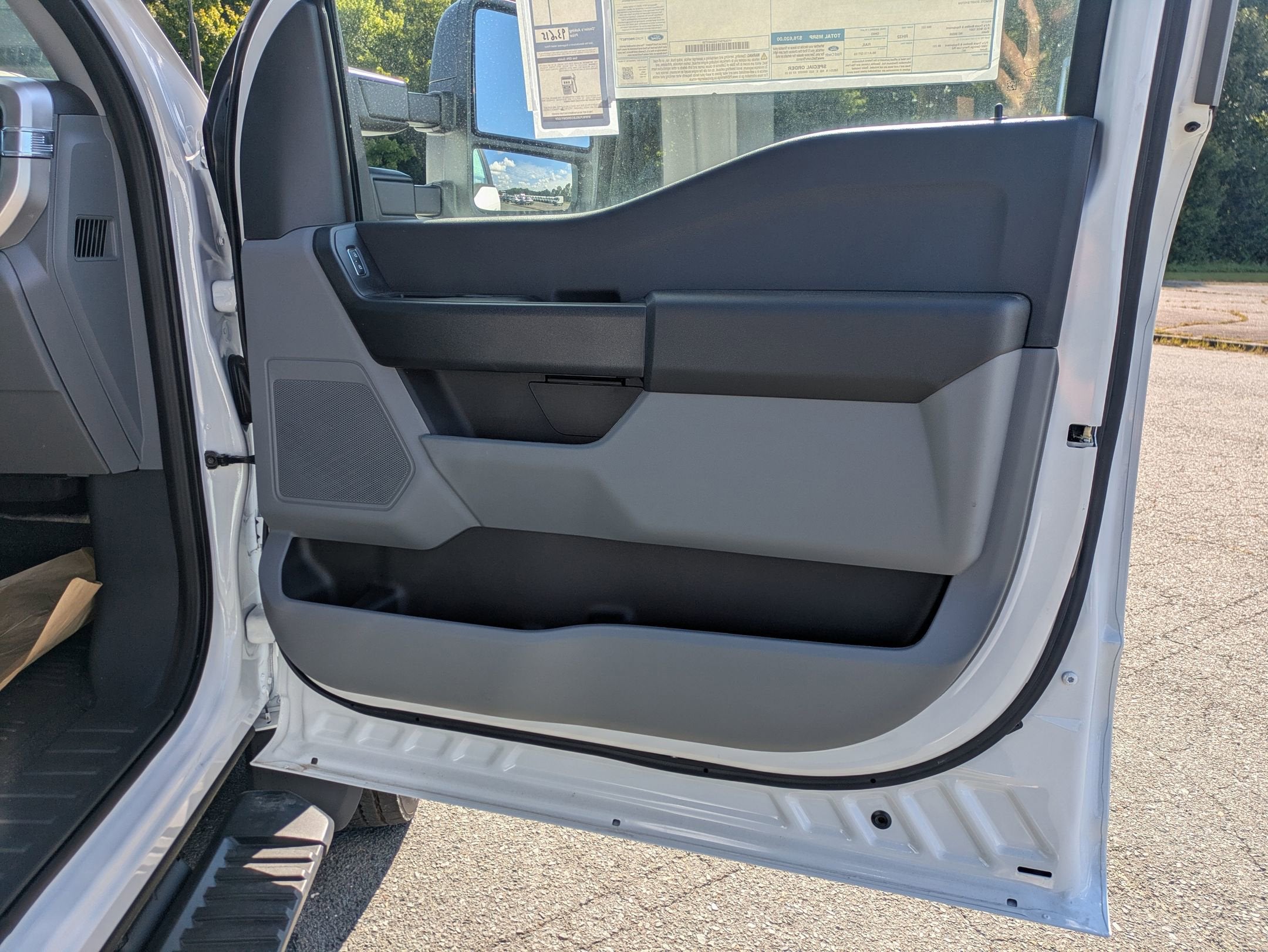 2025 Ford Super Duty F-550 DRW XL 12ft Flatbed