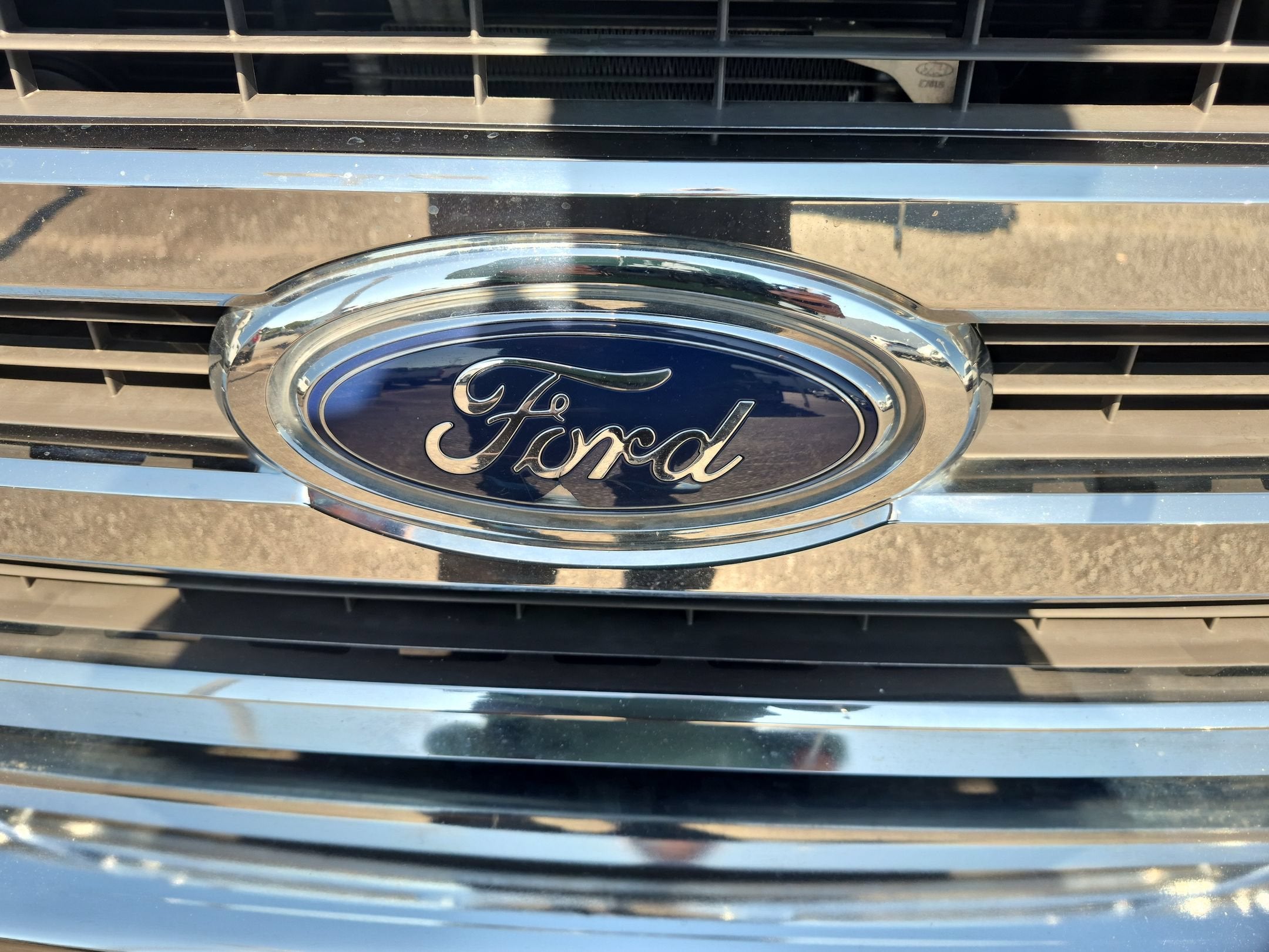2022 Ford E-Series Cutaway Base