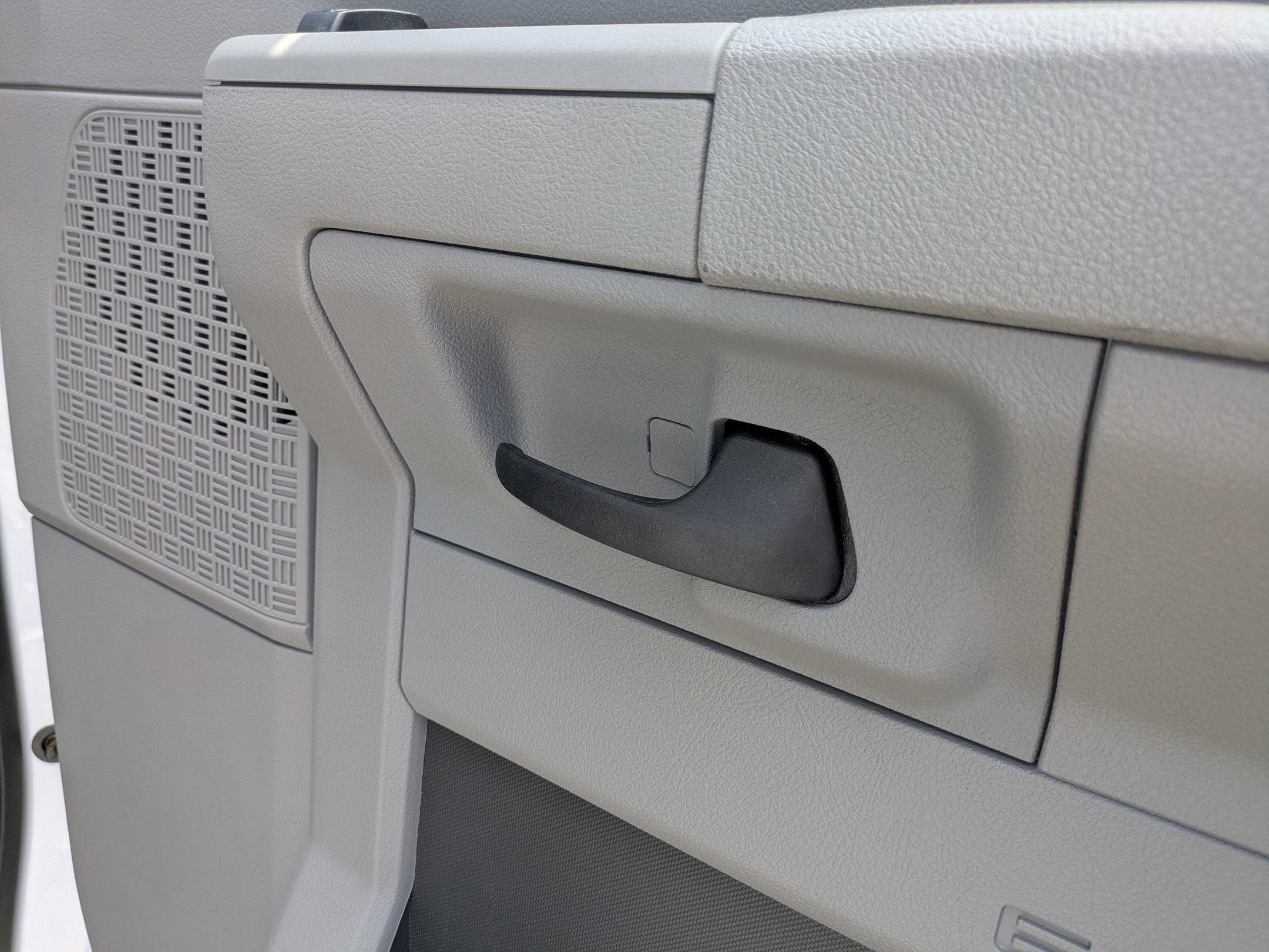 2026 Ford E-Series Cutaway Base