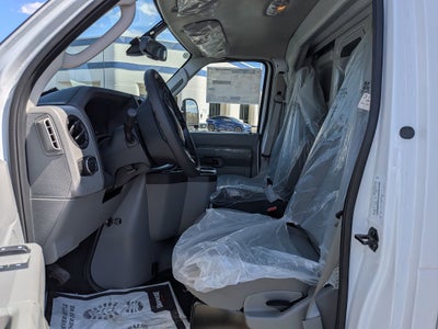 2027 Ford E-Series Cutaway Base