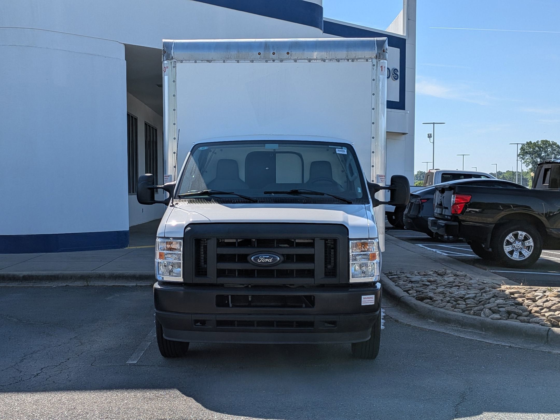 2024 Ford E-Series Cutaway Base