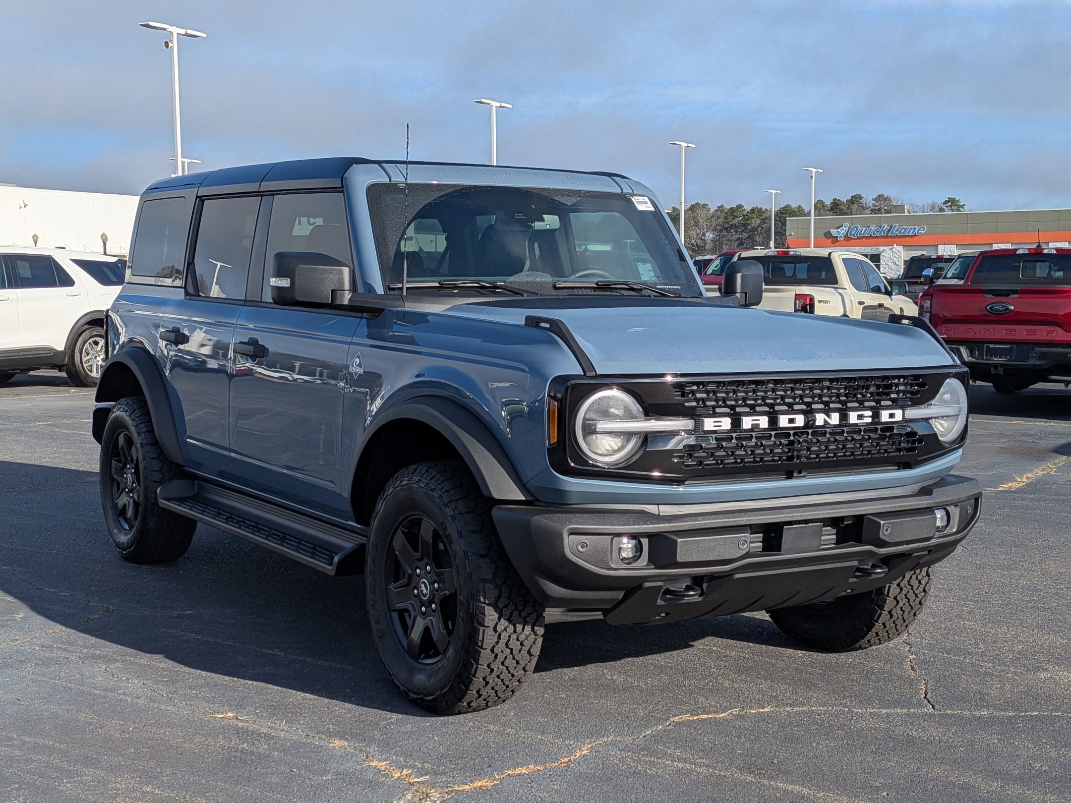 2025 Ford Bronco Outer Banks