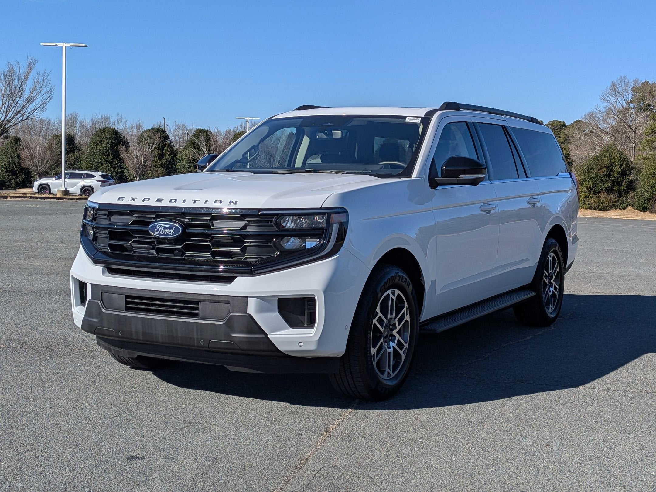 2025 Ford Expedition Max Active