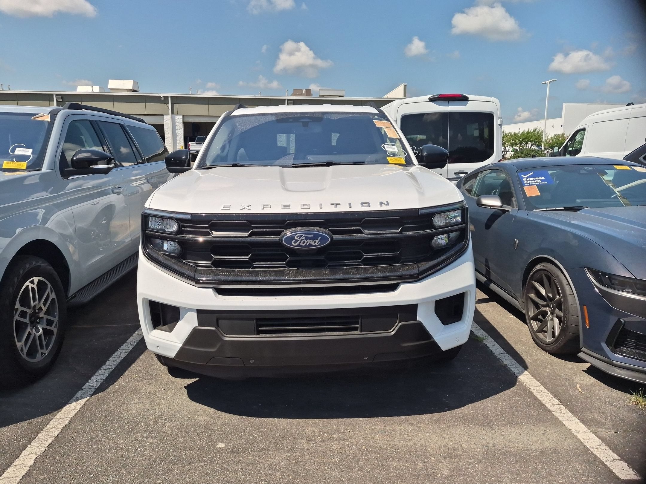 2025 Ford Expedition Active