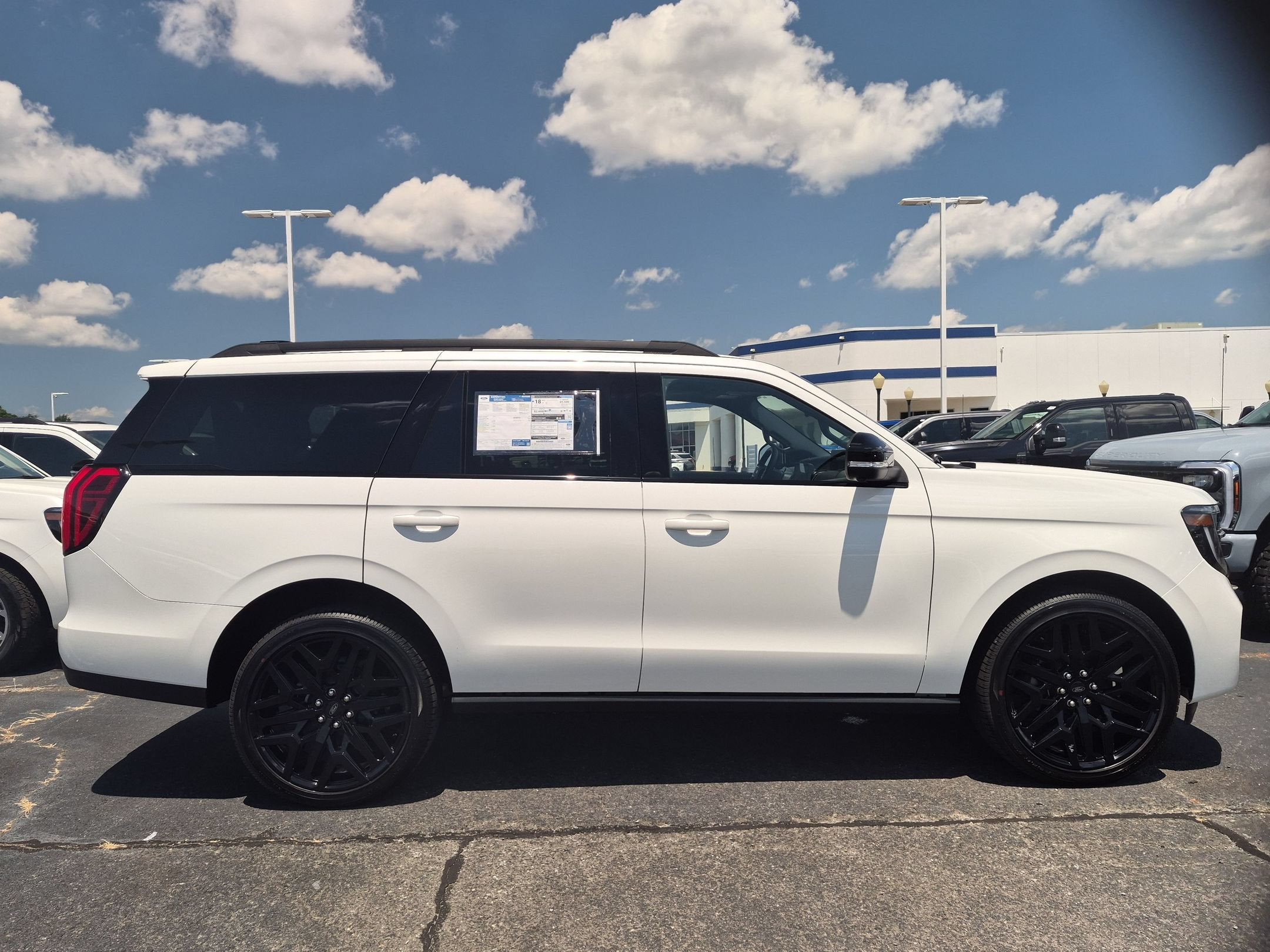 2027 Ford Expedition Platinum