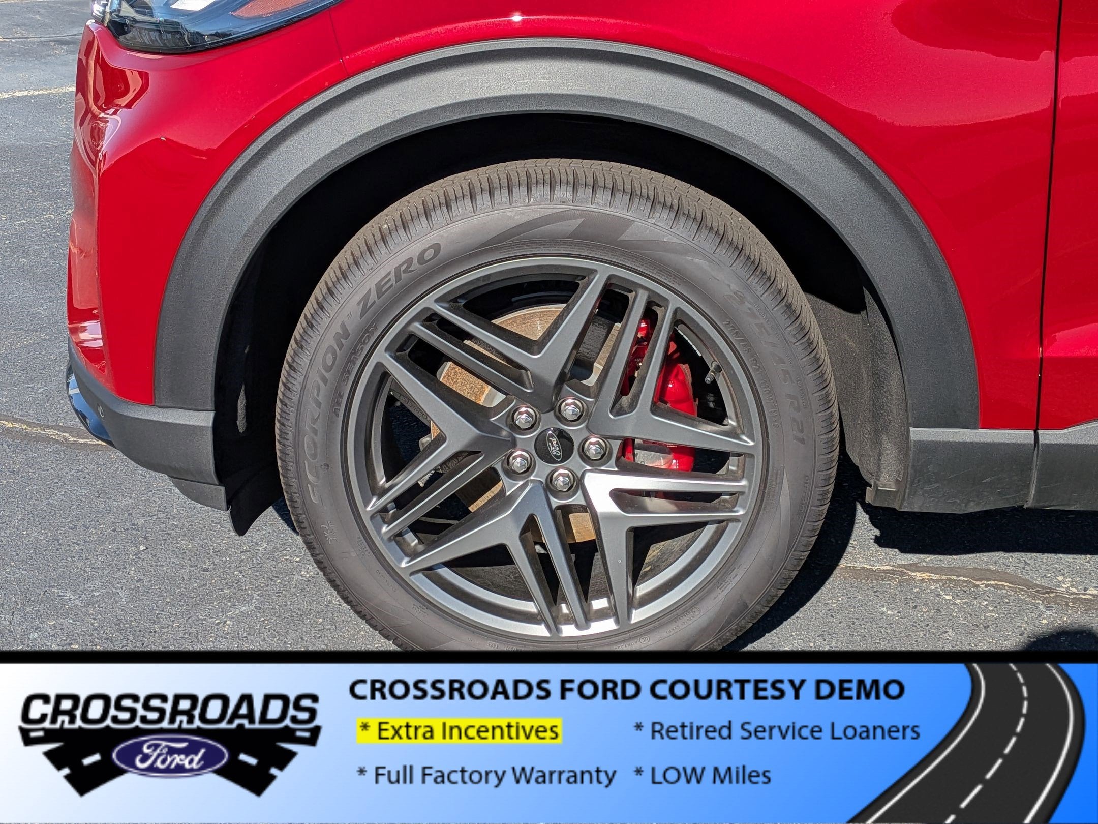 2025 Ford Explorer ST-Line - Crossroads Courtesy Demo