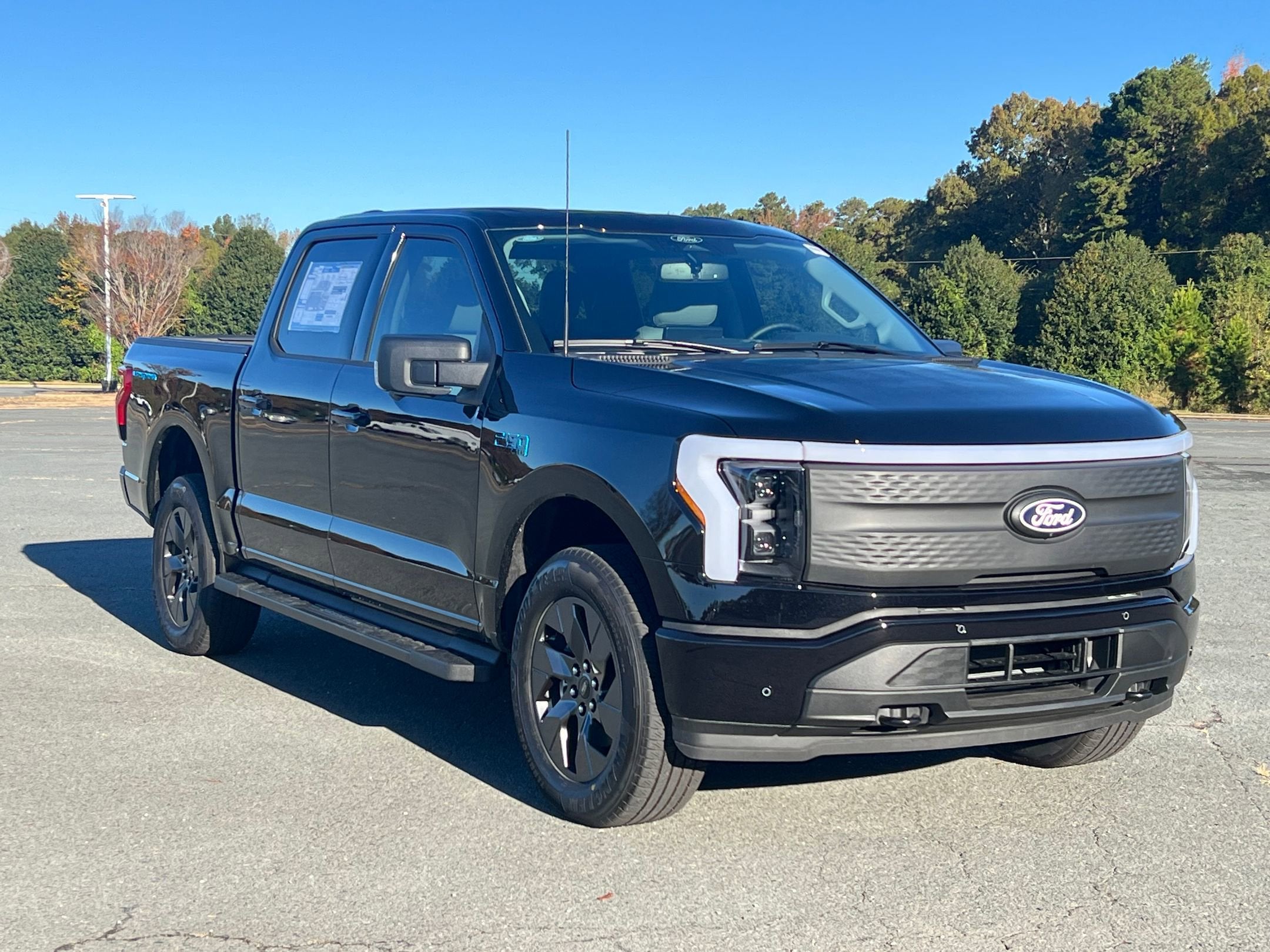 2025 Ford F-150 Lightning Flash