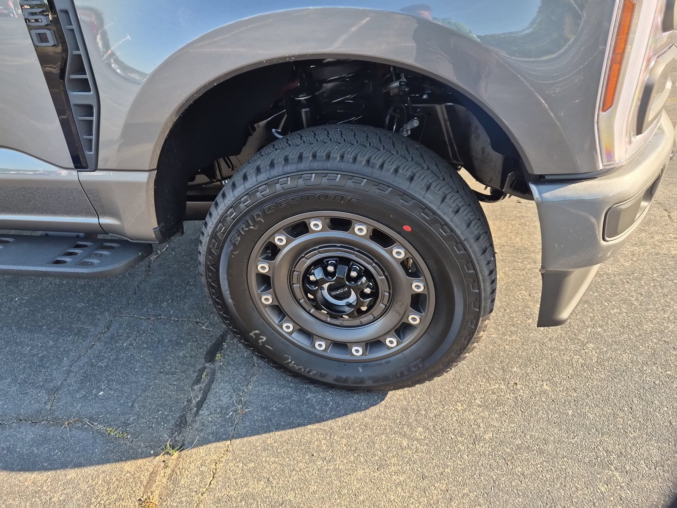 2027 Ford Super Duty F-250 SRW XLT